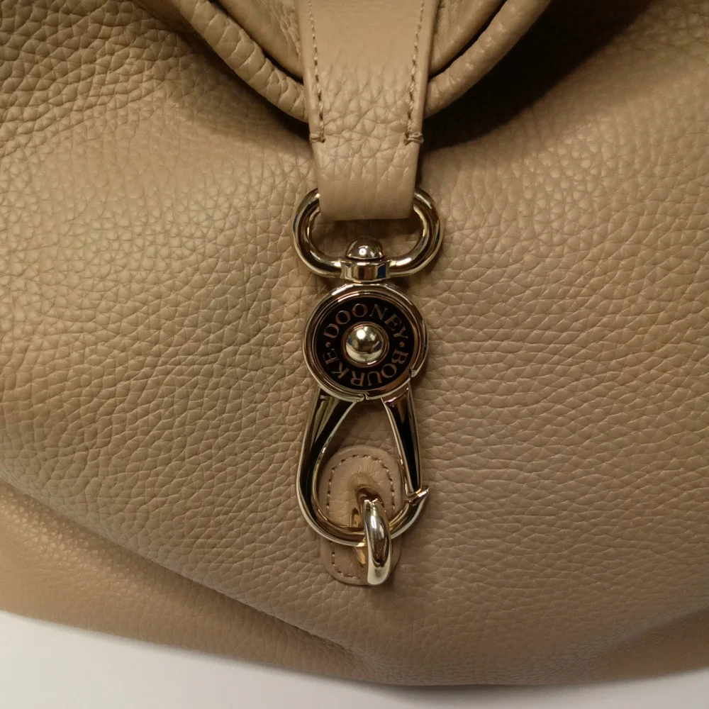 Dooney & Bourke Samba Logo Lock Sac with Keyring NWT - Picture 4 of 12